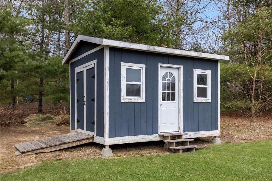 10 Jessica Lee Court