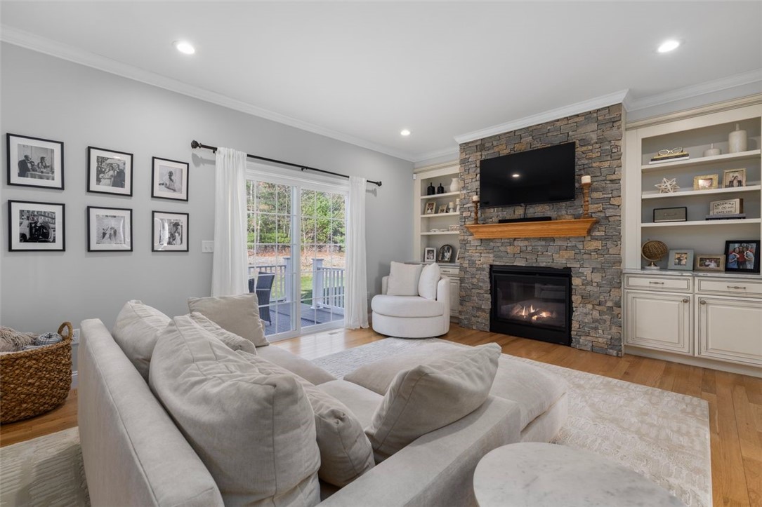 10 Jessica Lee Court