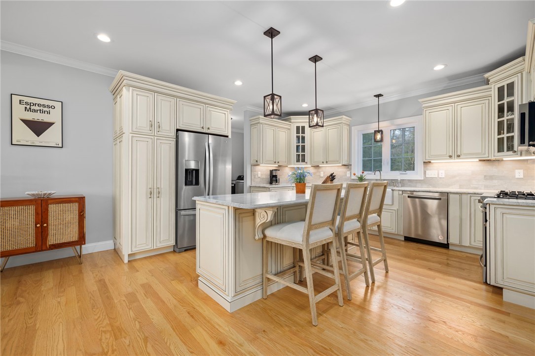 10 Jessica Lee Court