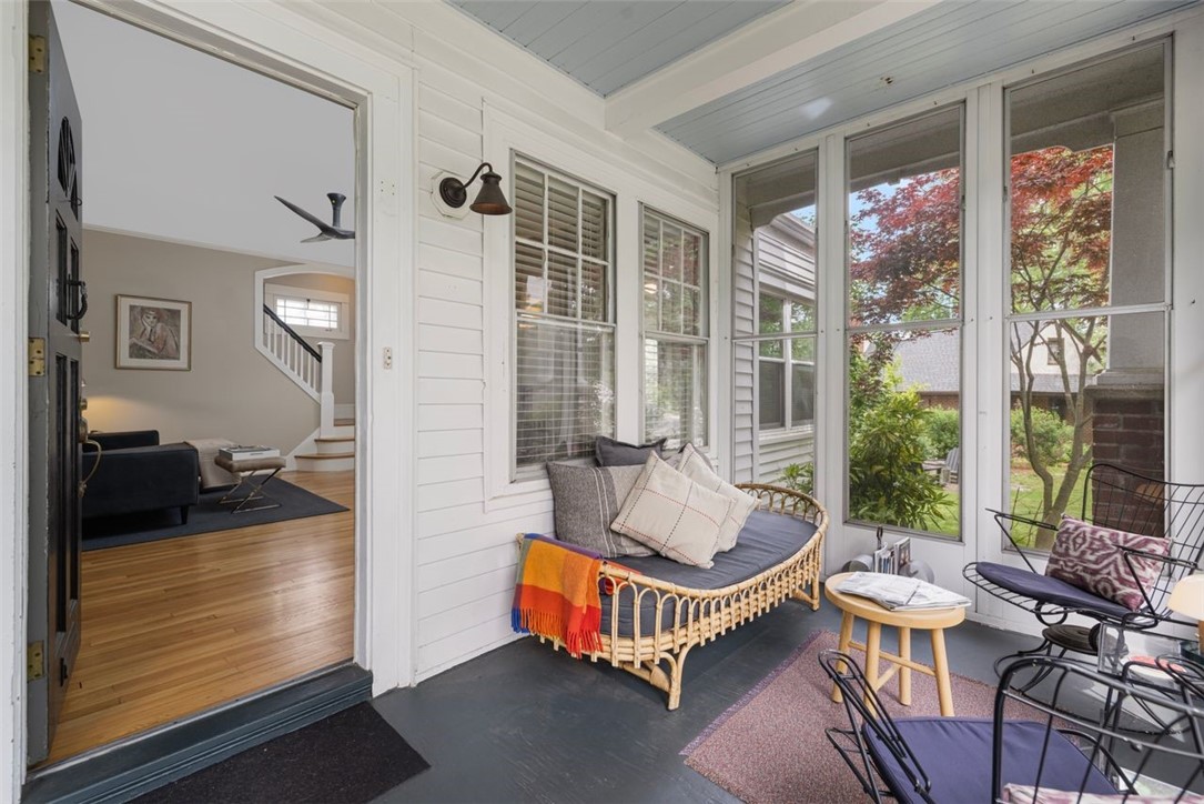 11 Glenwood Avenue