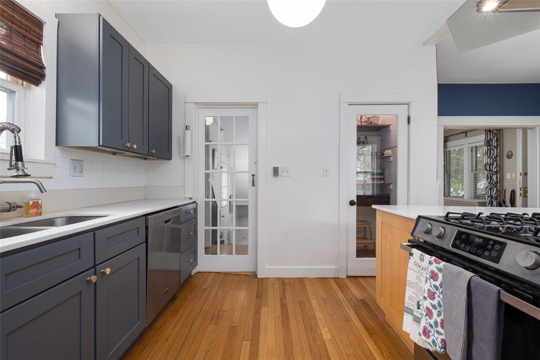11 Glenwood Avenue