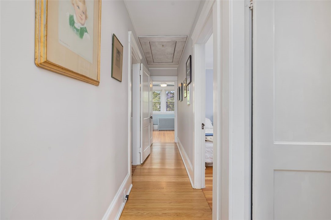 11 Glenwood Avenue