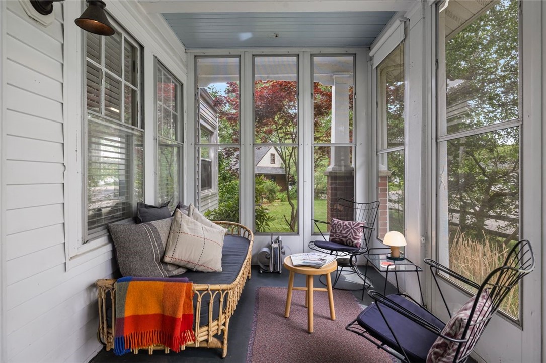 11 Glenwood Avenue