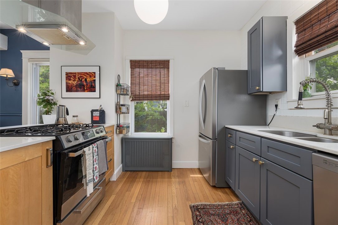 11 Glenwood Avenue