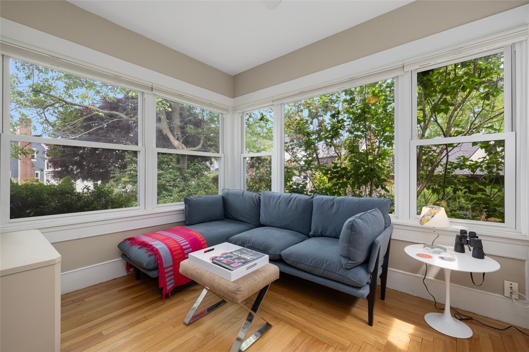11 Glenwood Avenue