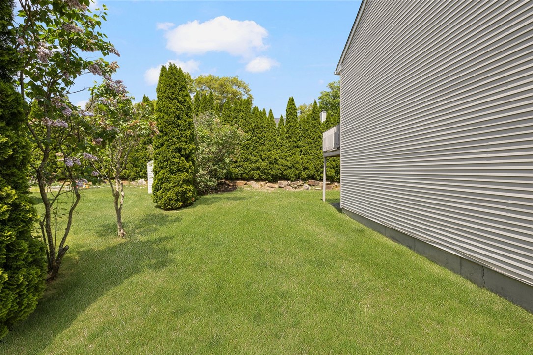 111 South Comstock Parkway