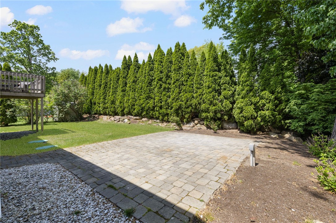 111 South Comstock Parkway