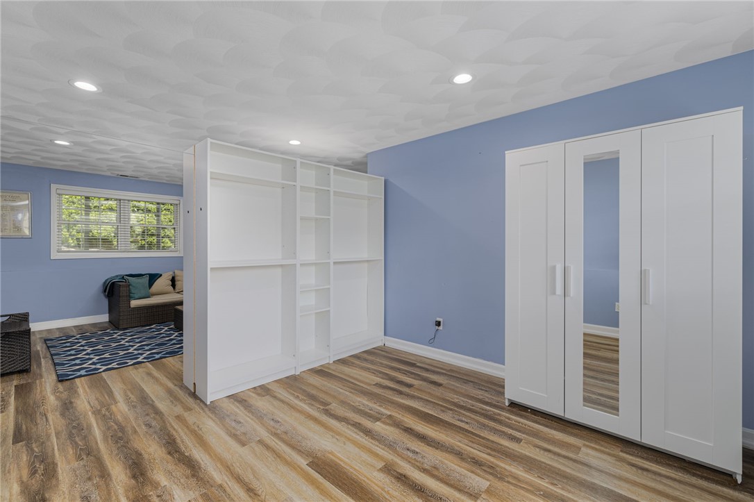 111 South Comstock Parkway
