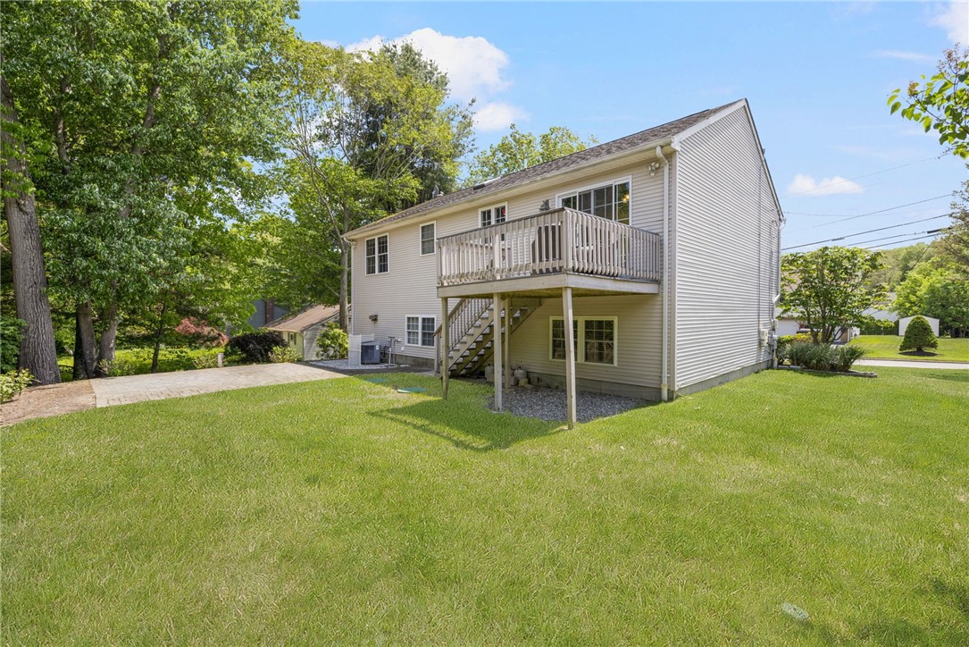 111 South Comstock Parkway