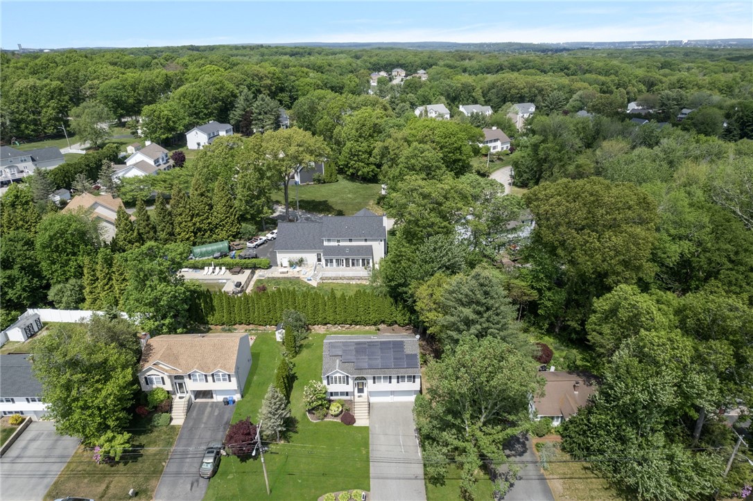 111 South Comstock Parkway