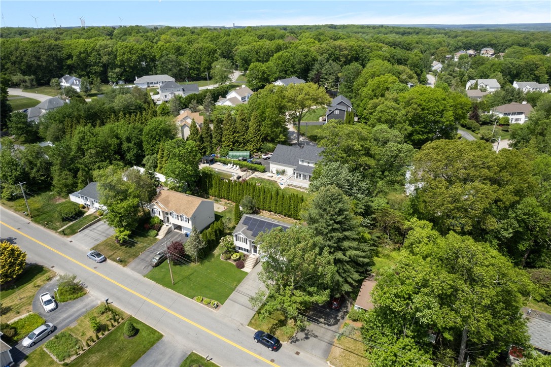 111 South Comstock Parkway