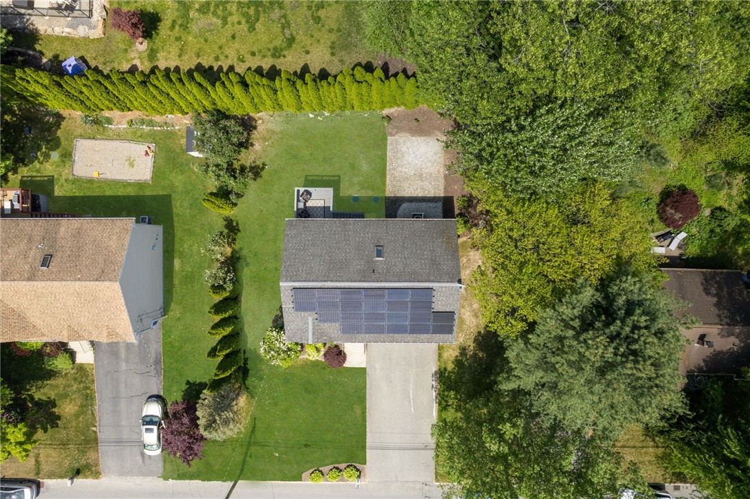 111 South Comstock Parkway