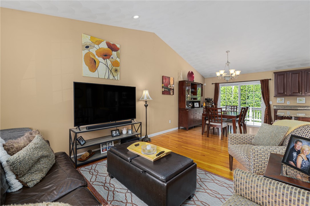 111 South Comstock Parkway