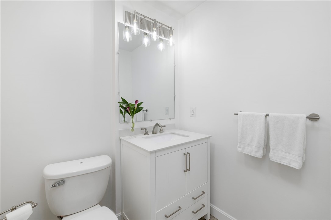 494 Woonasquatucket Avenue 206