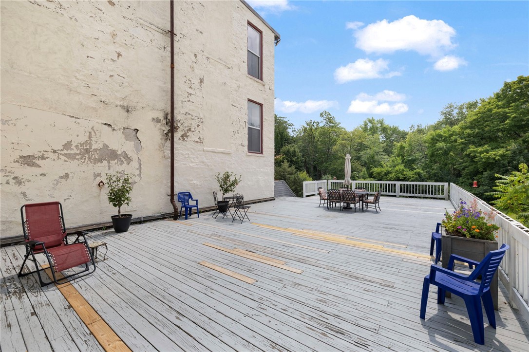 494 Woonasquatucket Avenue 206