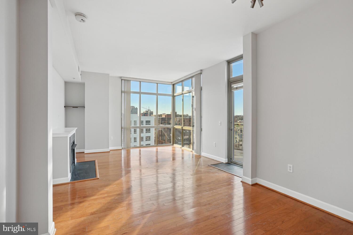 1000 N Randolph St #904