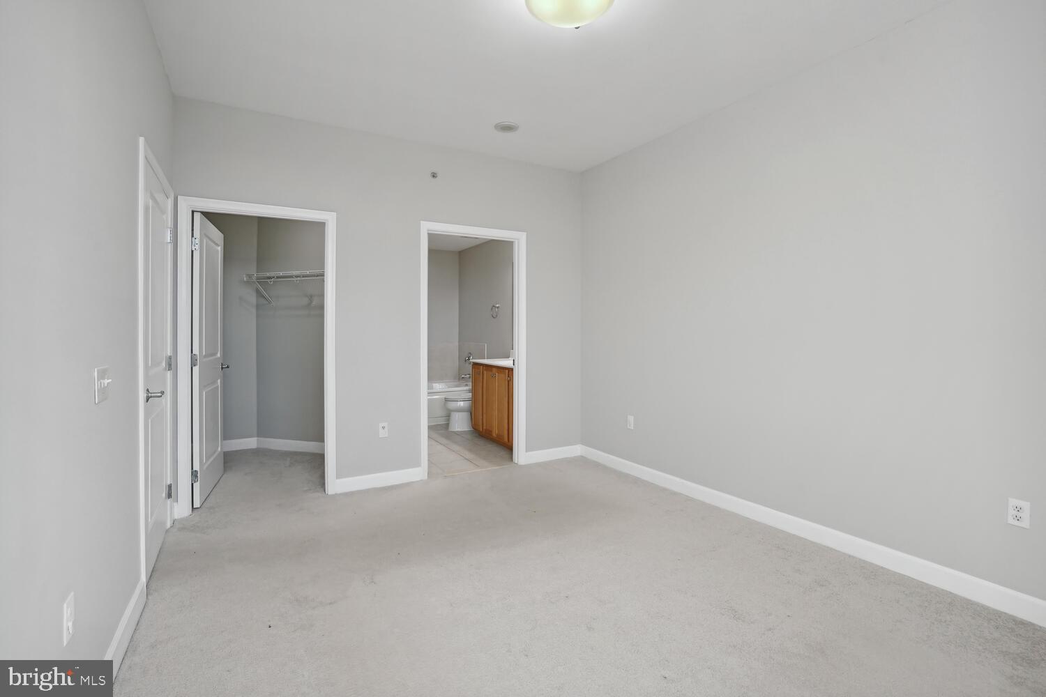 1000 N Randolph St #904