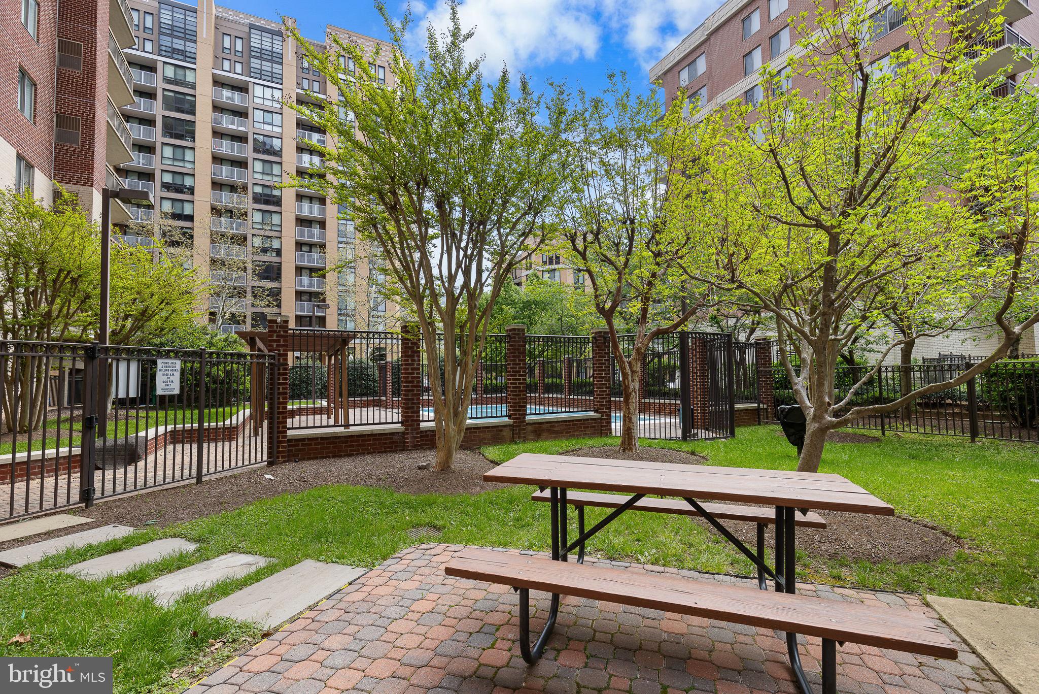 901 N Monroe St #1208