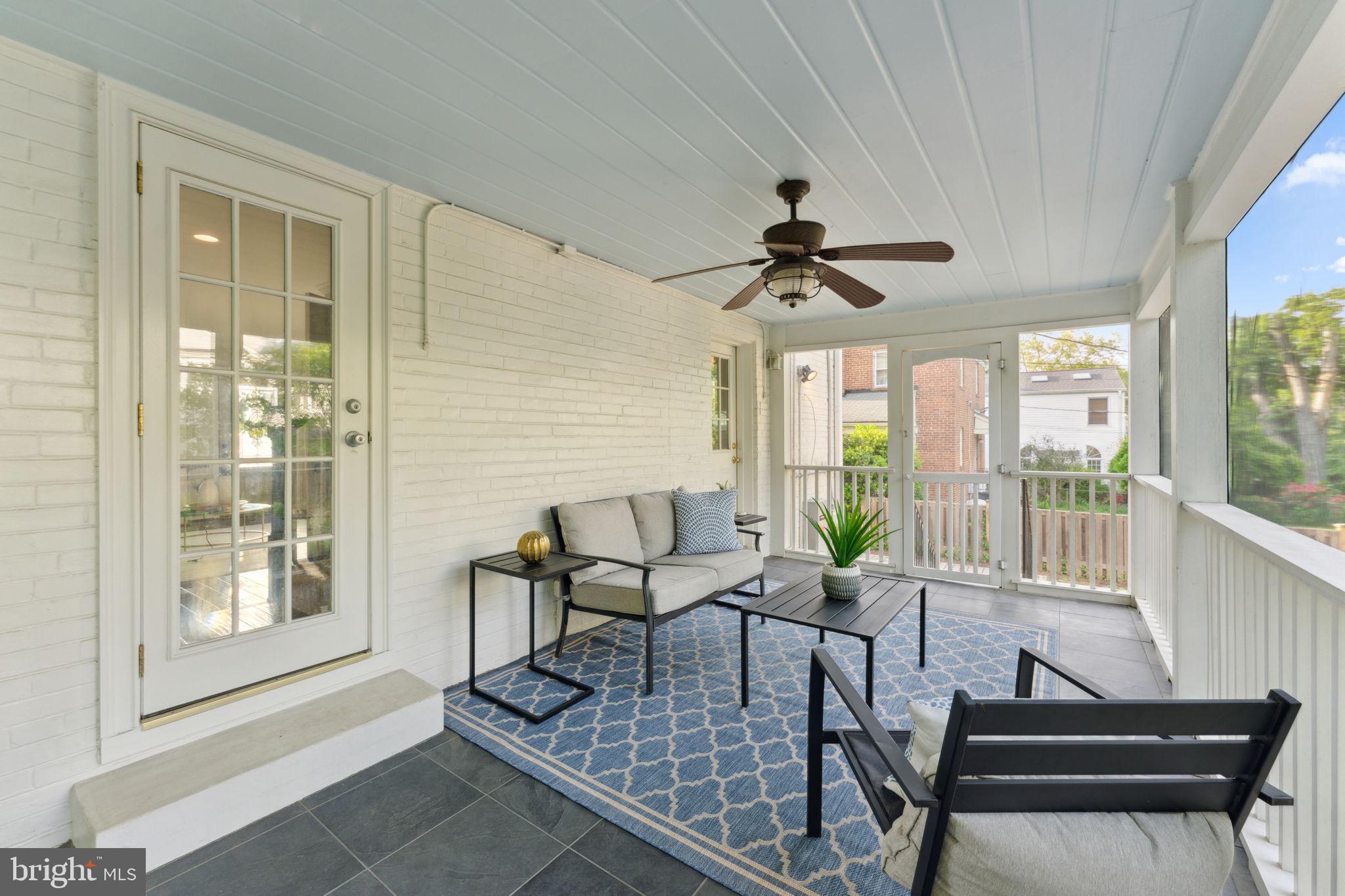 2401 N George Mason Dr