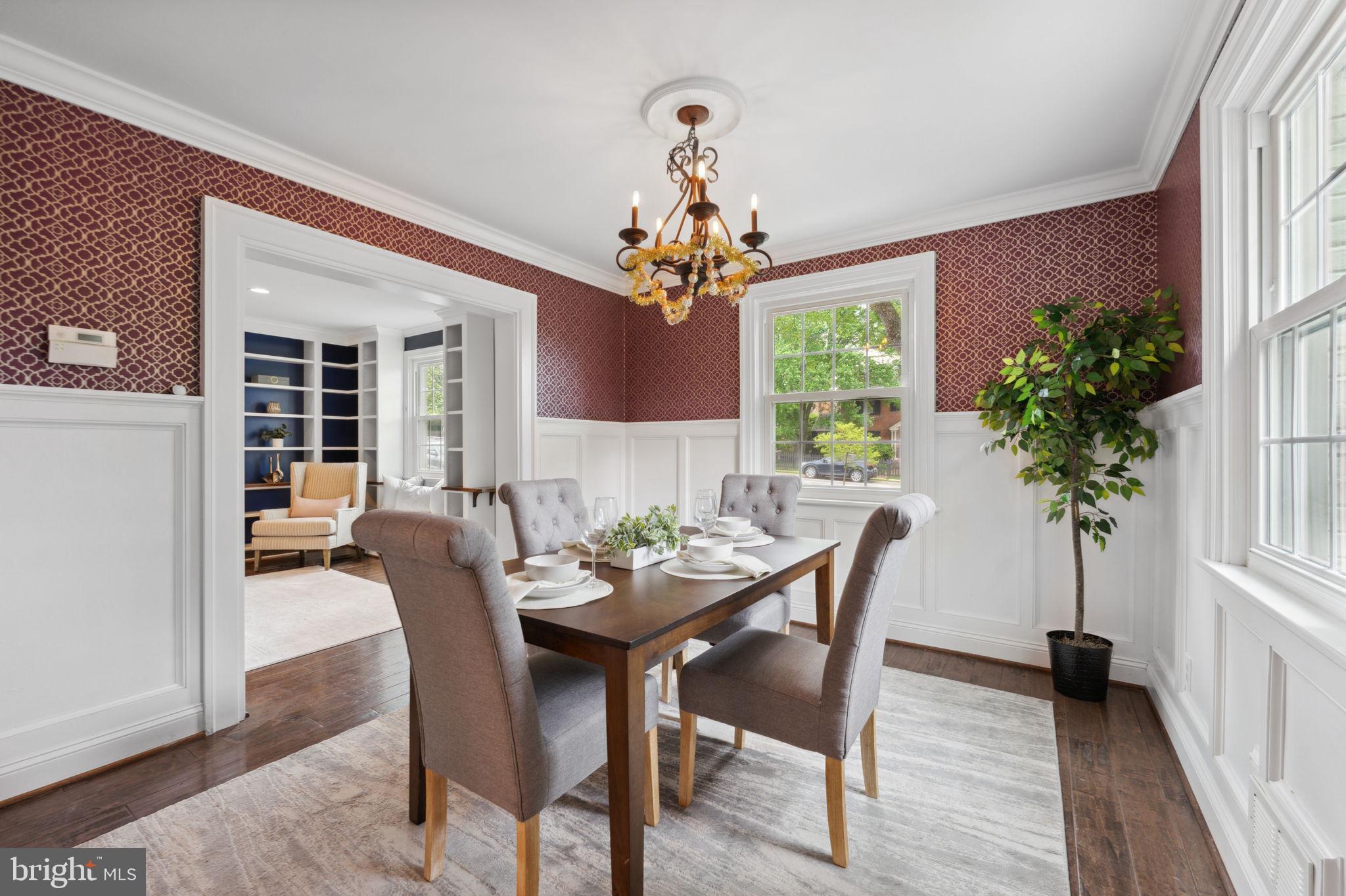 2401 N George Mason Dr