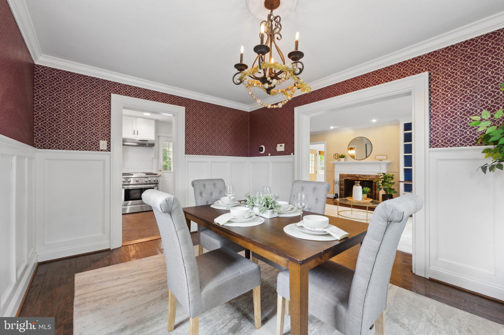 2401 N George Mason Dr