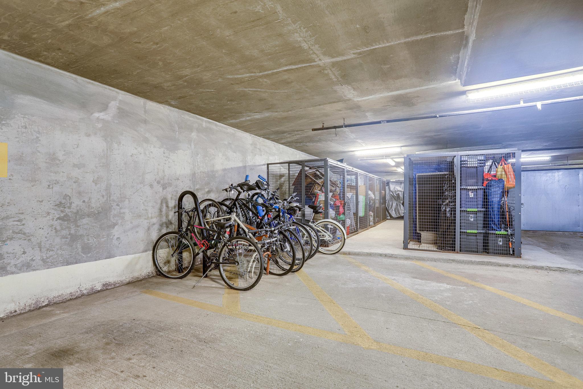 1000 N Randolph St #105