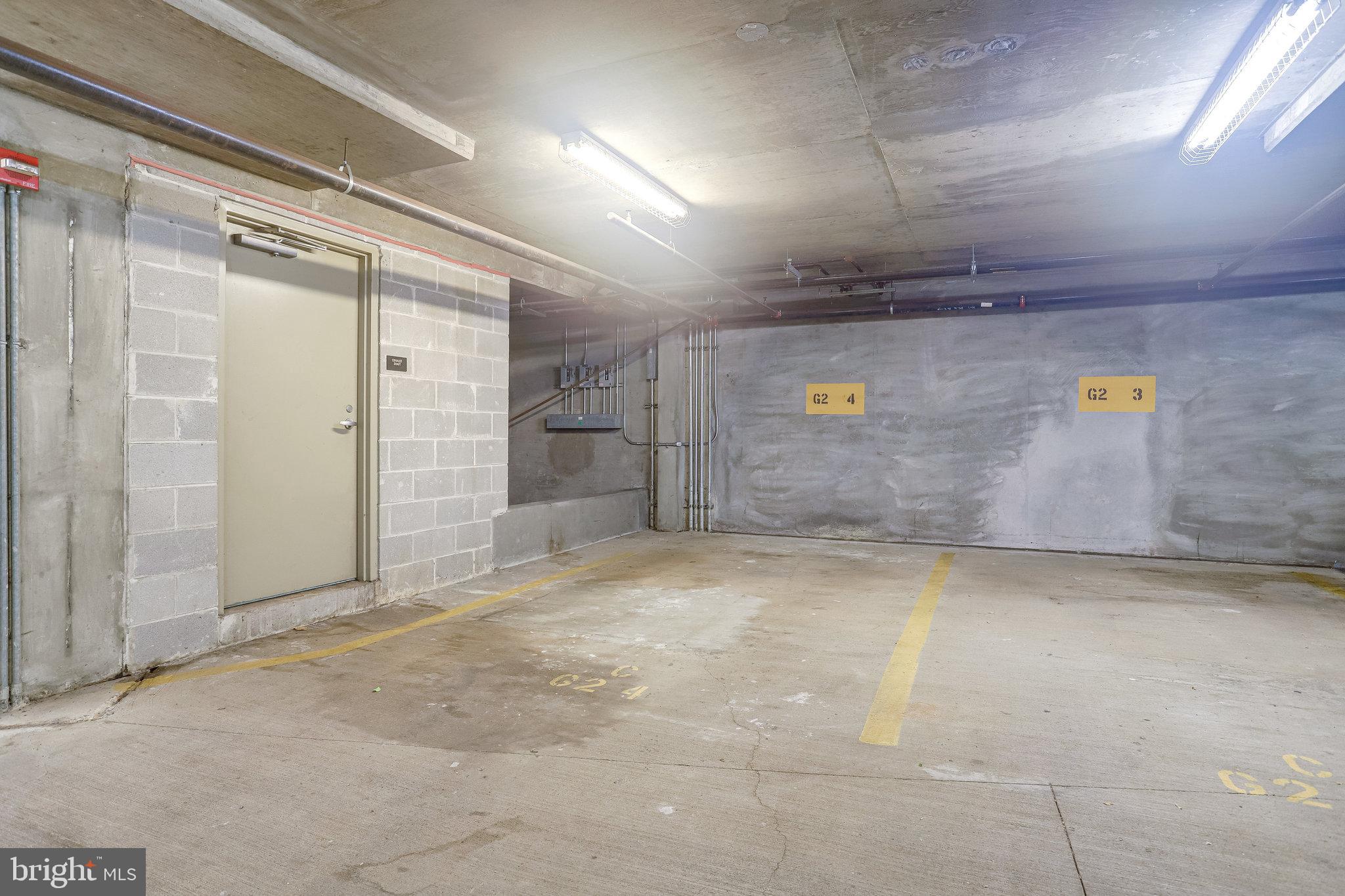 1000 N Randolph St #105