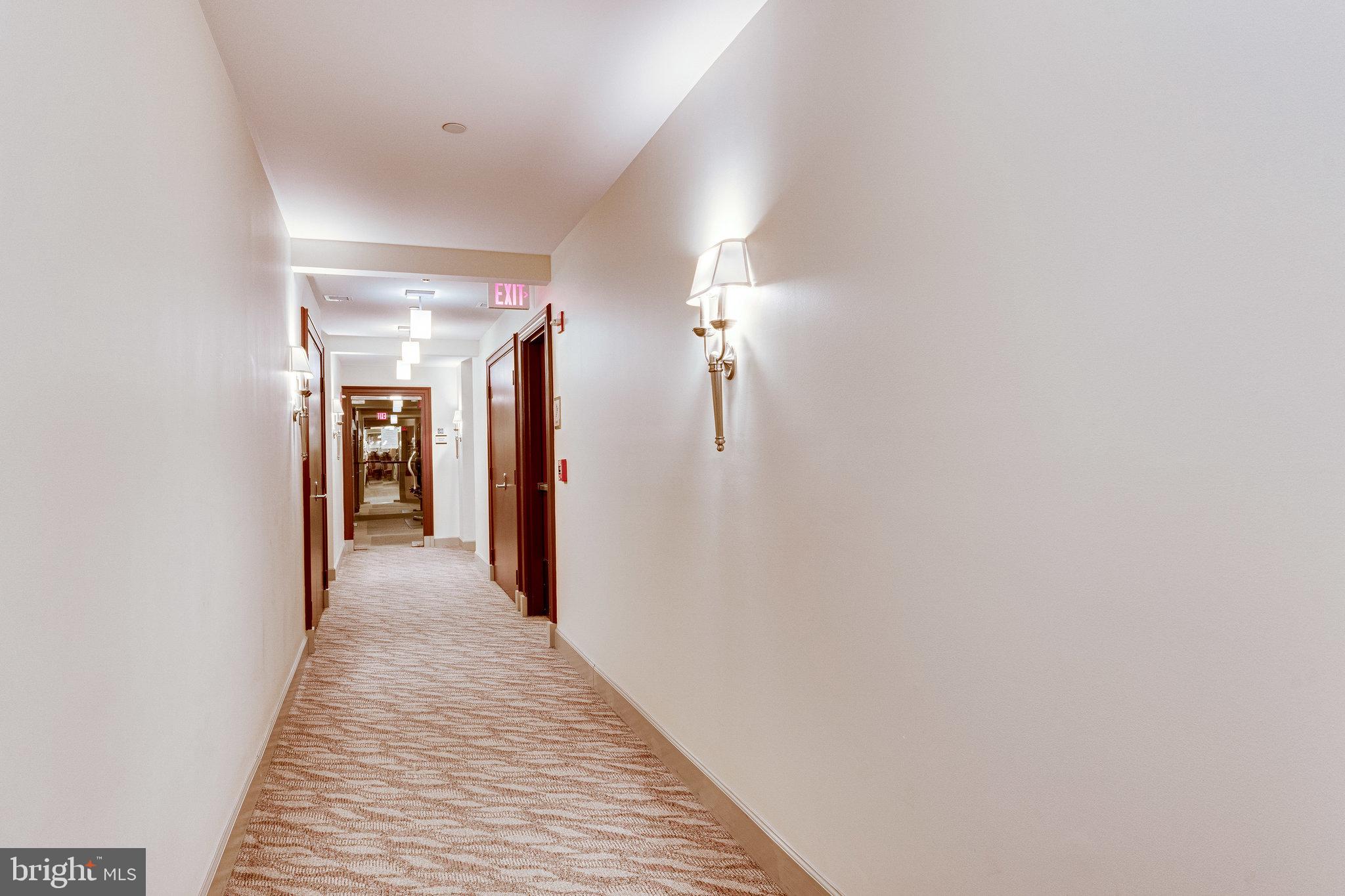 1000 N Randolph St #105