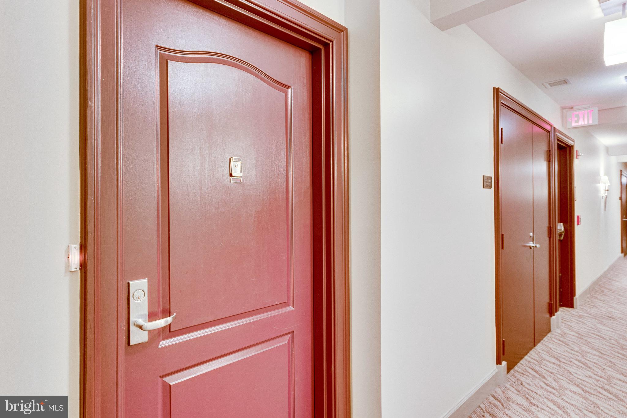 1000 N Randolph St #105