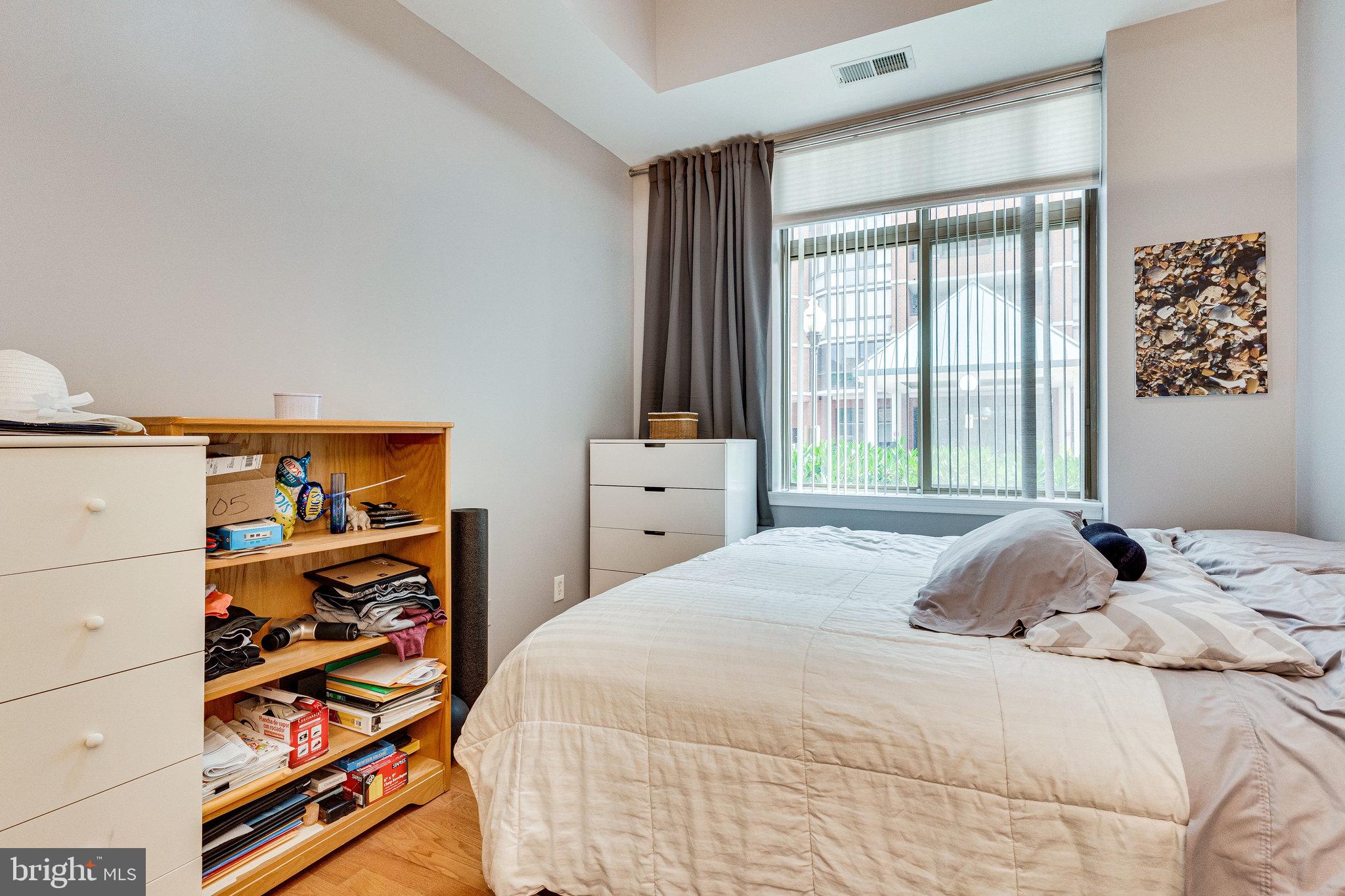 1000 N Randolph St #105