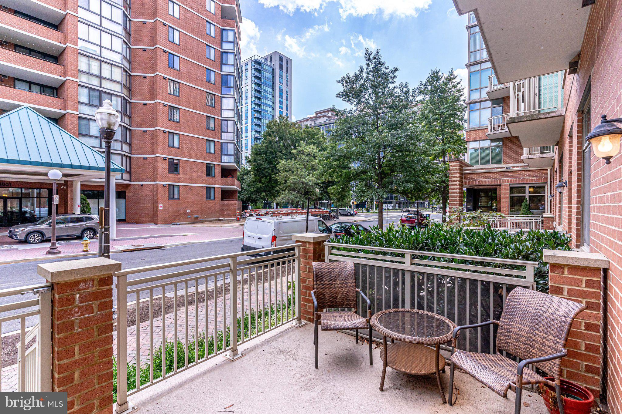 1000 N Randolph St #105