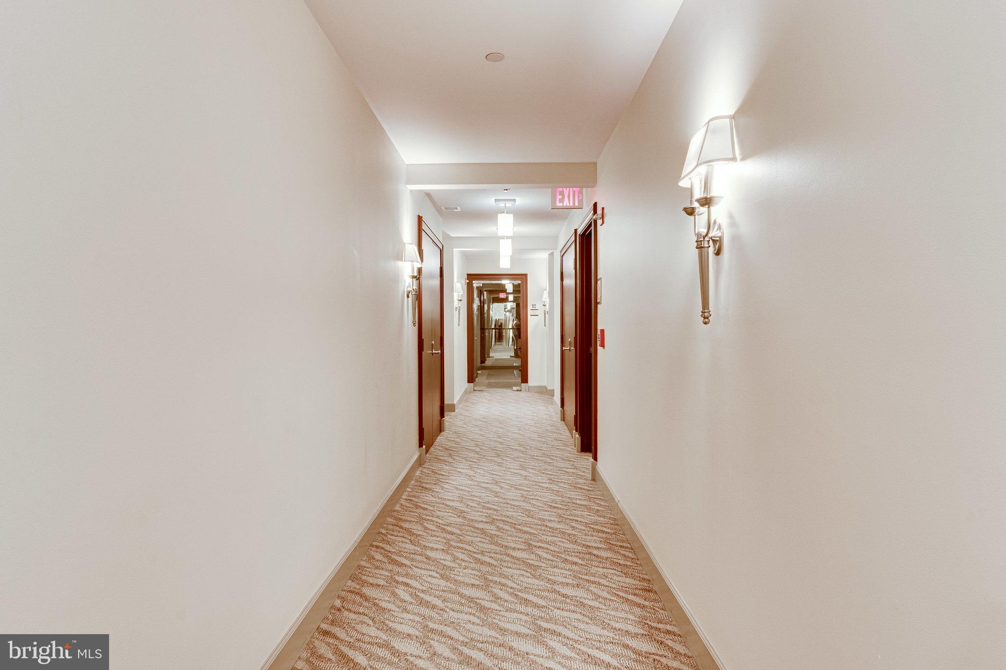 1000 N Randolph St #105