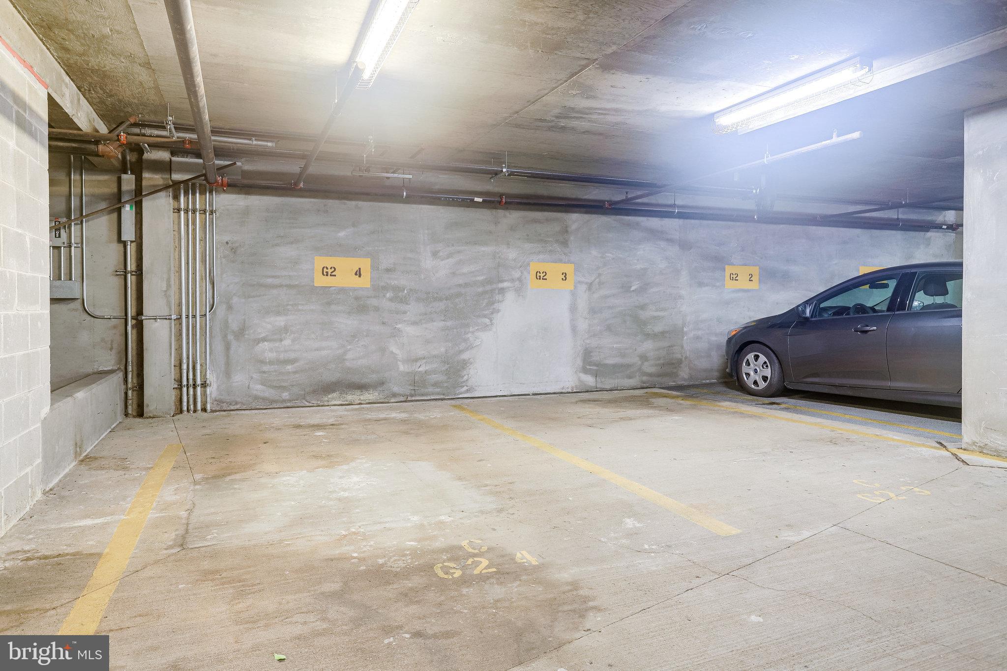 1000 N Randolph St #105