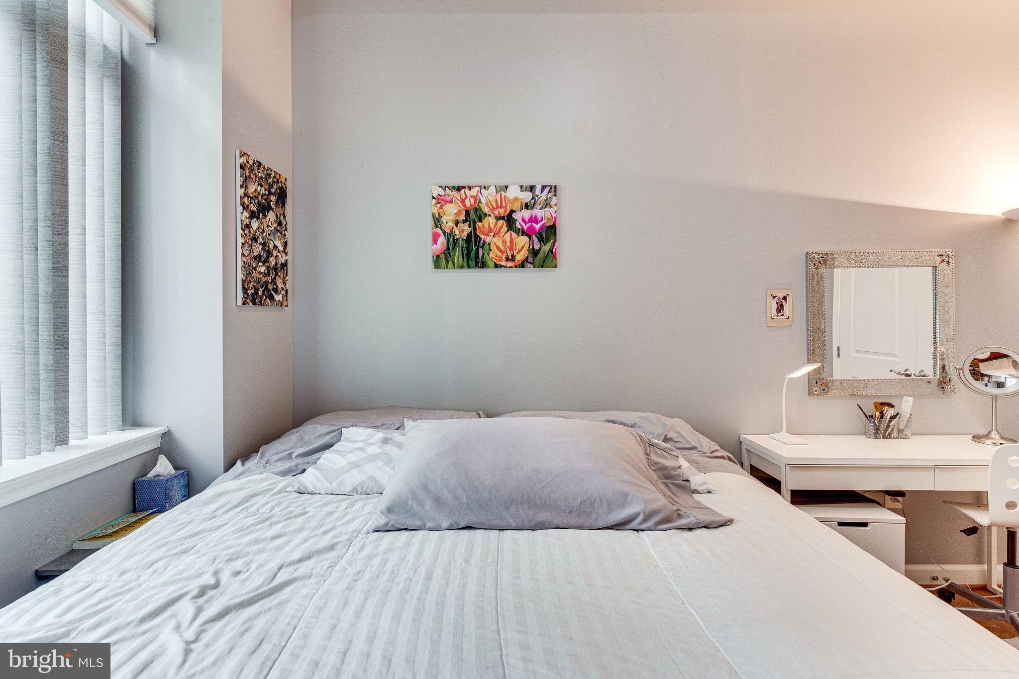 1000 N Randolph St #105