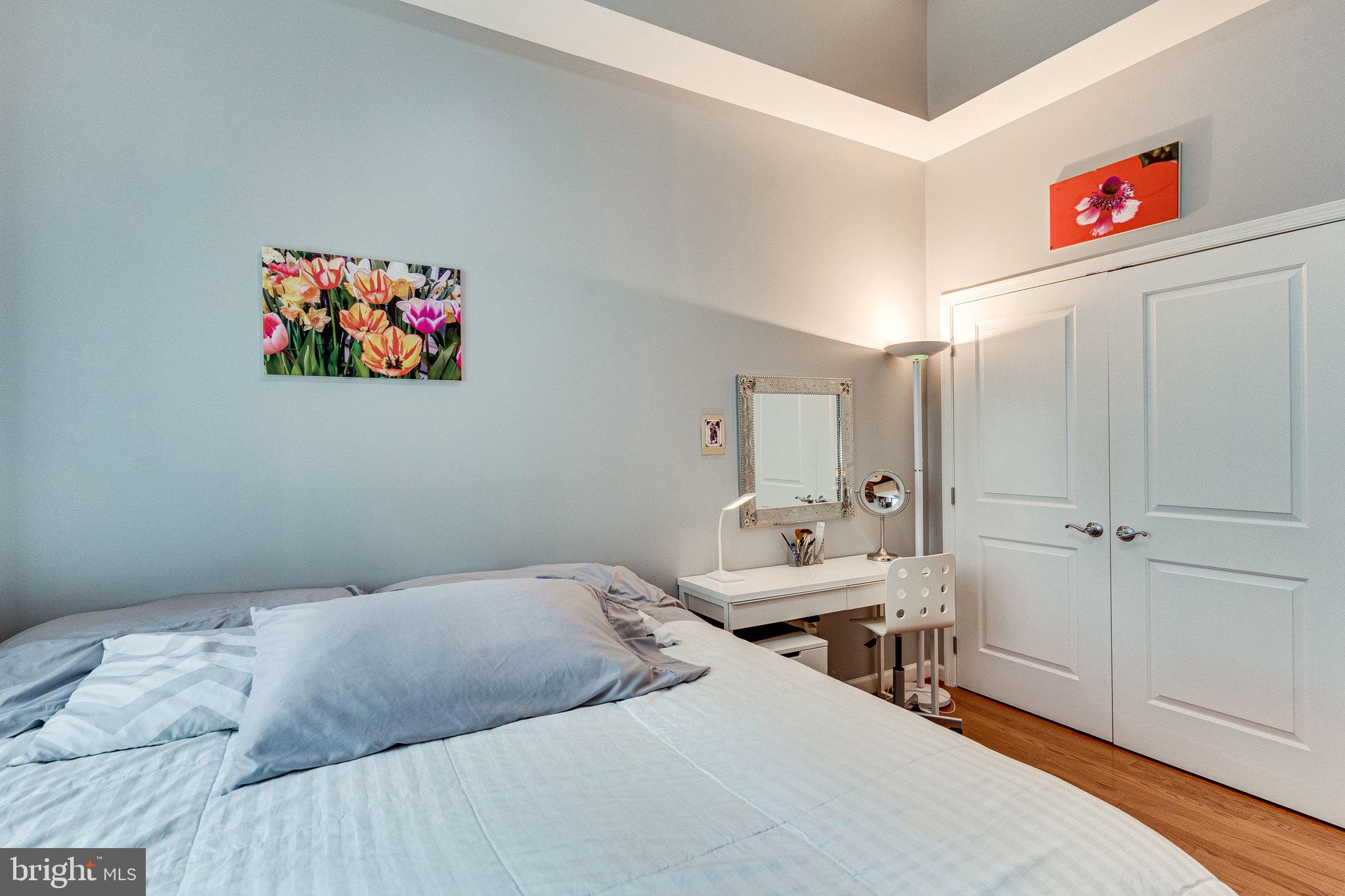 1000 N Randolph St #105