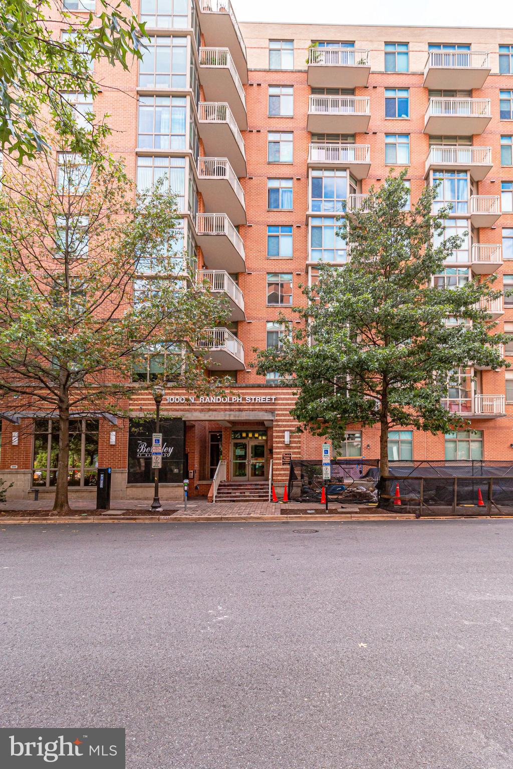 1000 N Randolph St #105