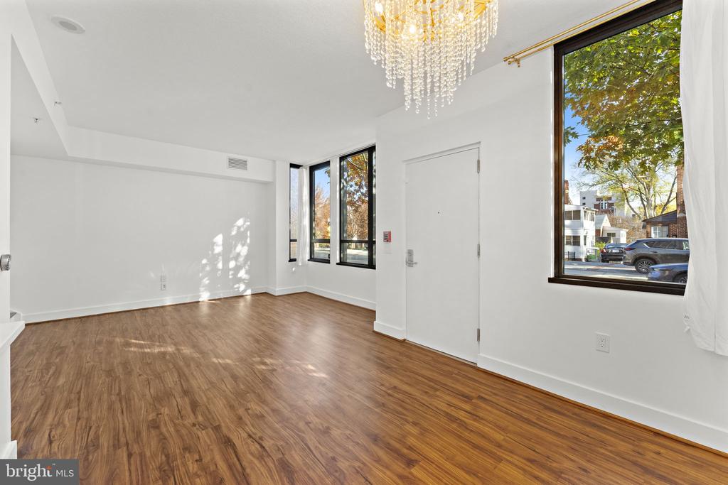 1536 N SCOTT STREET TH-10