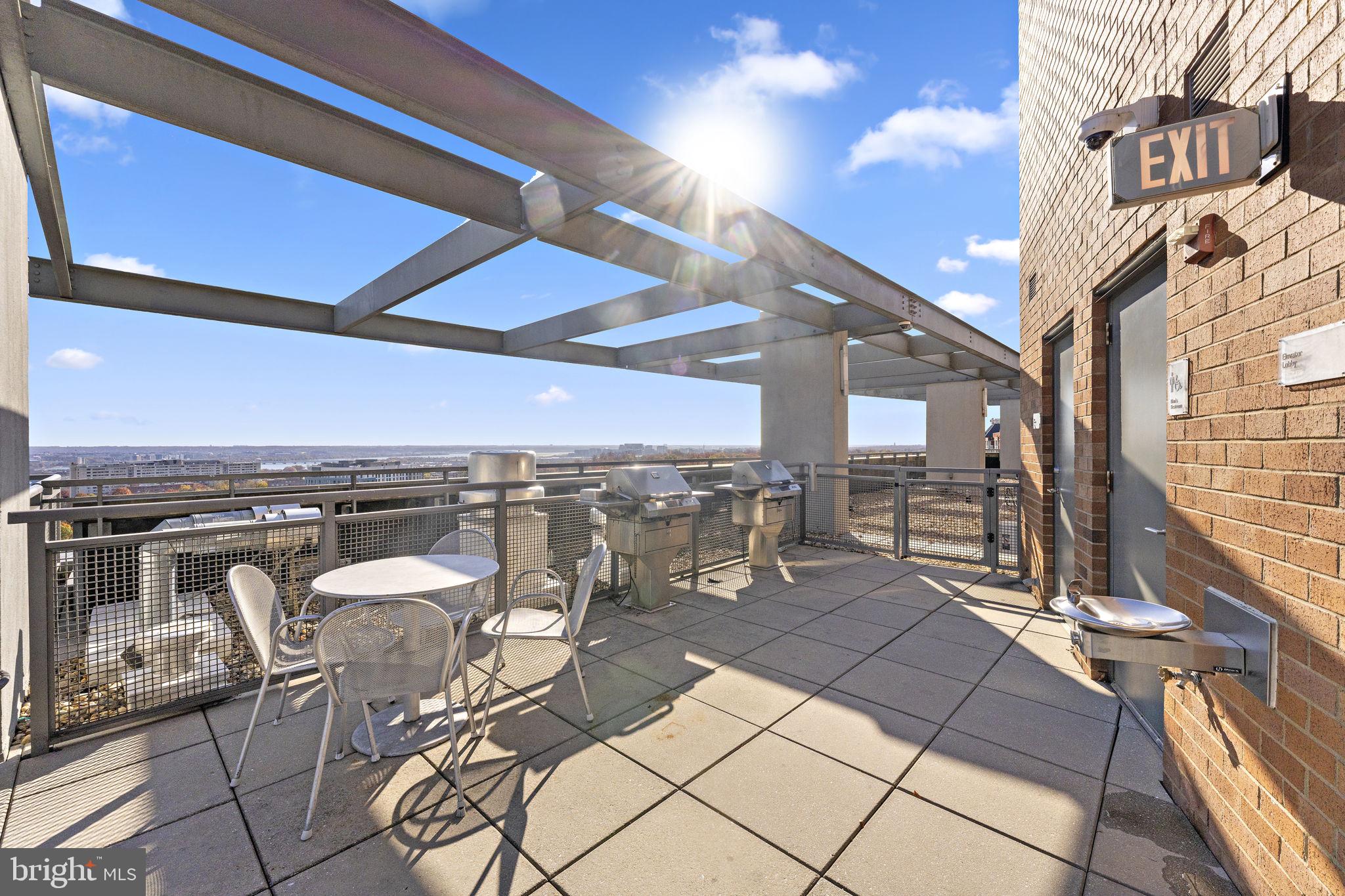 1536 N SCOTT STREET TH-10