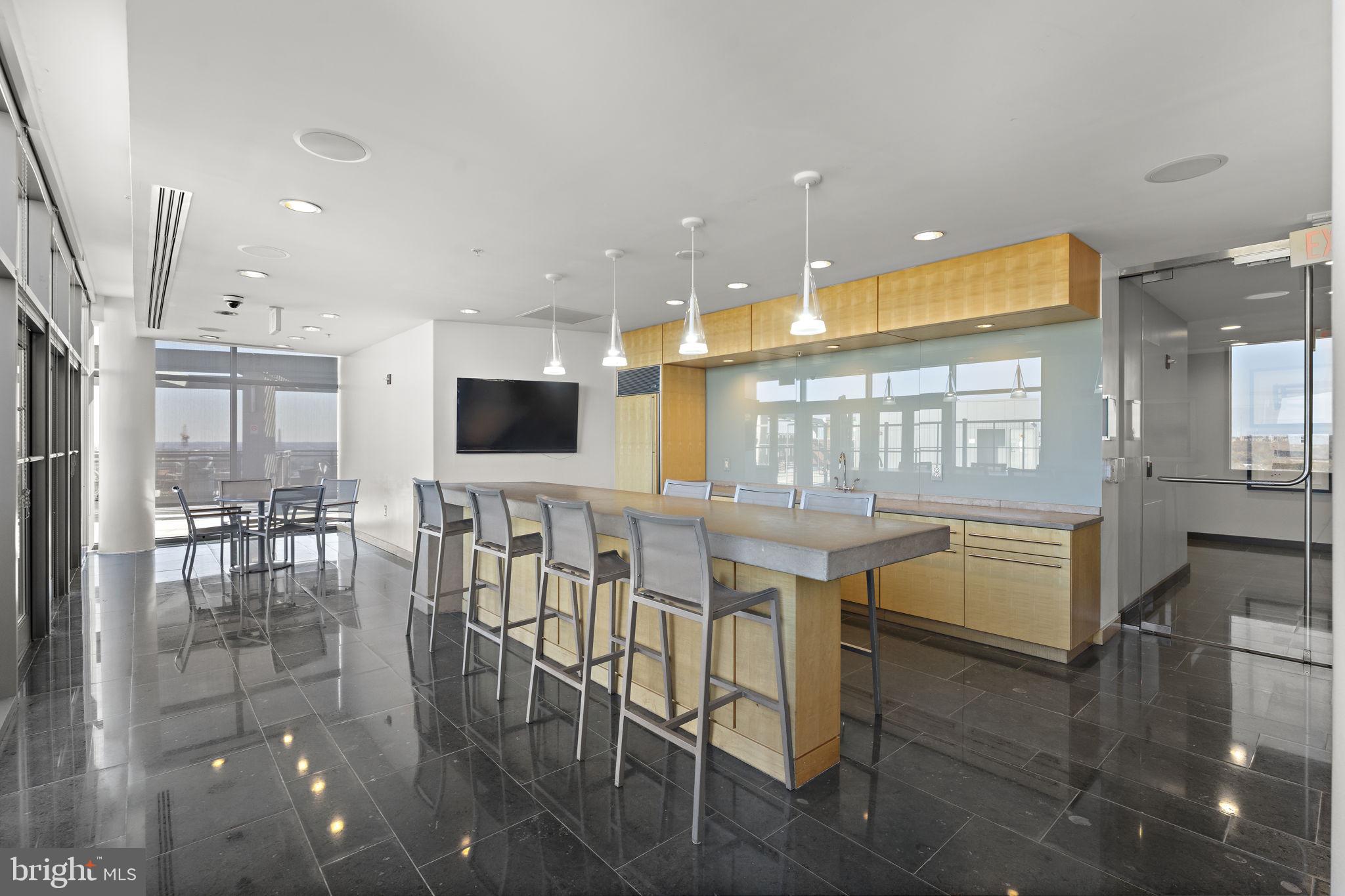 1536 N SCOTT STREET TH-10