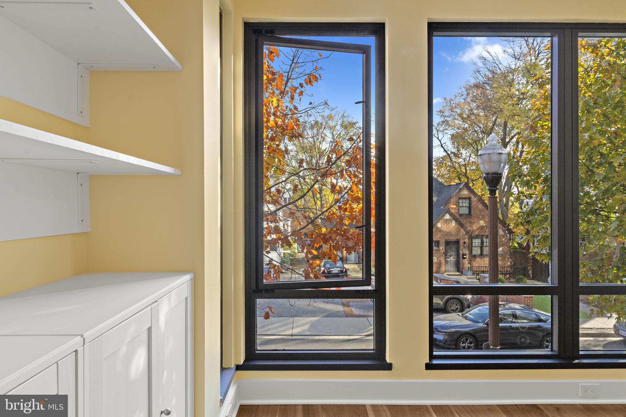 1536 N SCOTT STREET TH-10