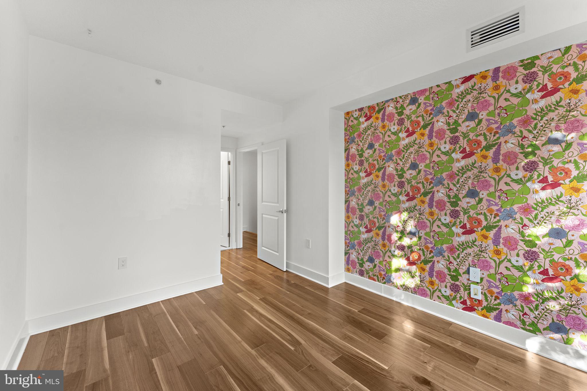 1536 N SCOTT STREET TH-10