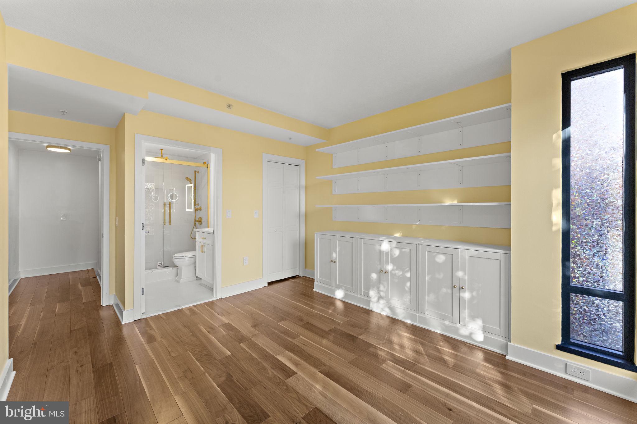 1536 N SCOTT STREET TH-10