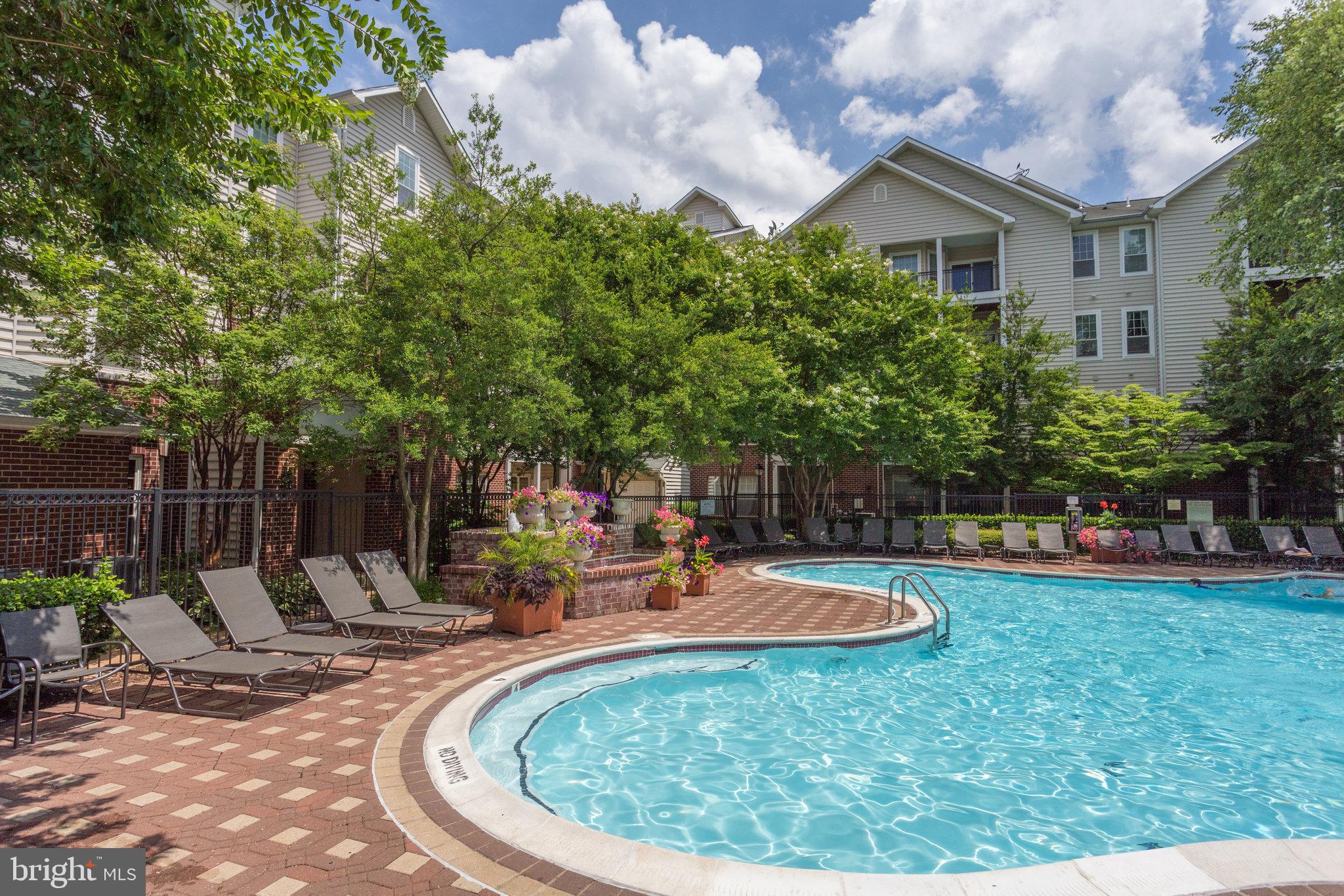 1530 Spring Gate #9209