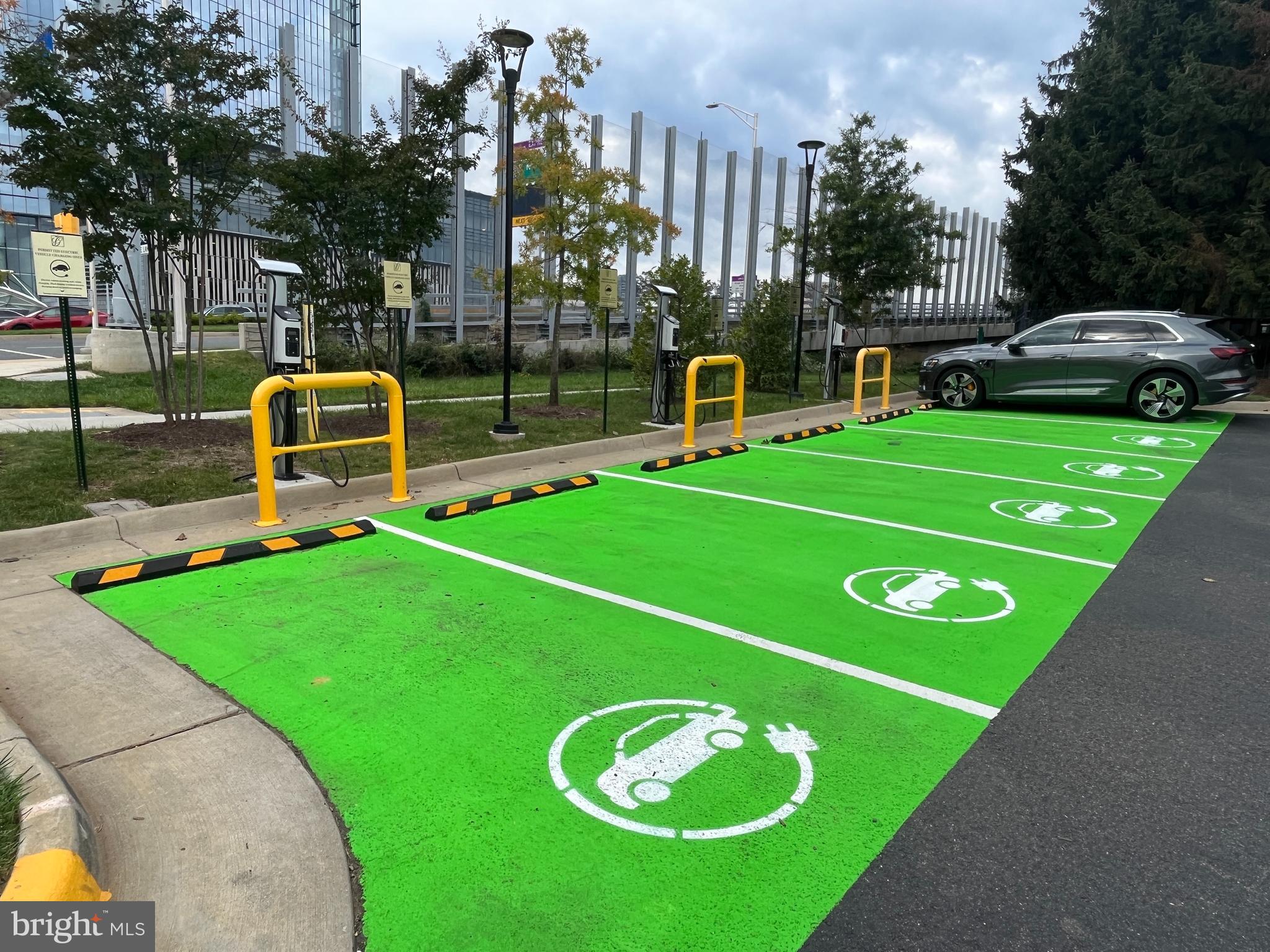 1530 Spring Gate #9209