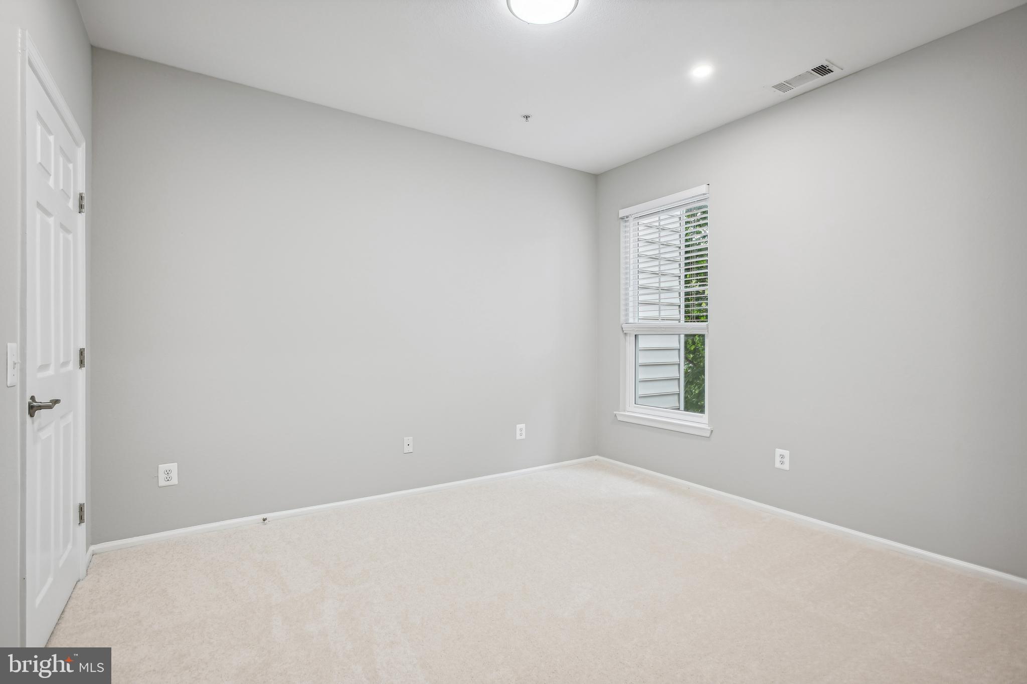 1530 Spring Gate #9209