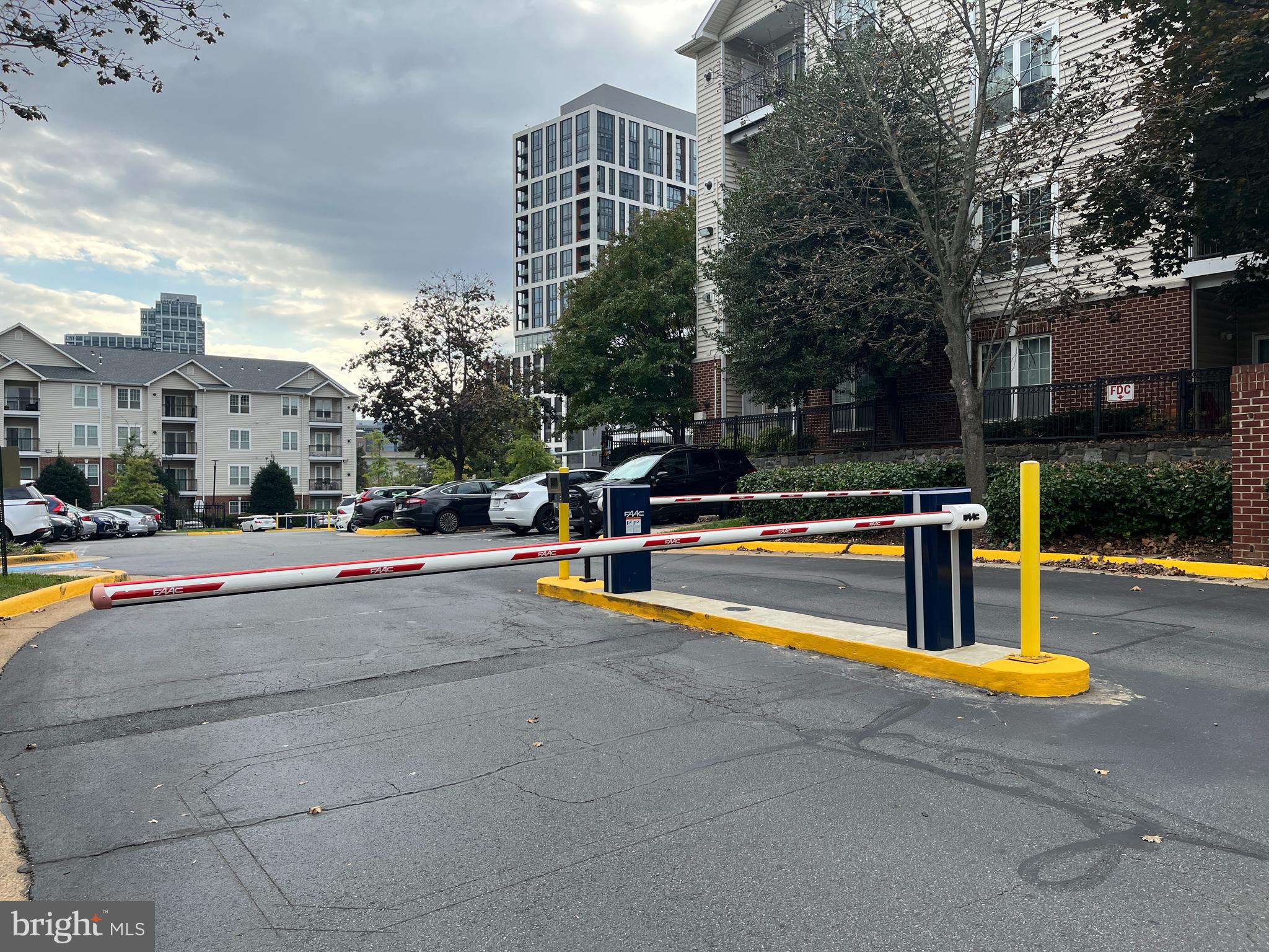 1530 Spring Gate #9209