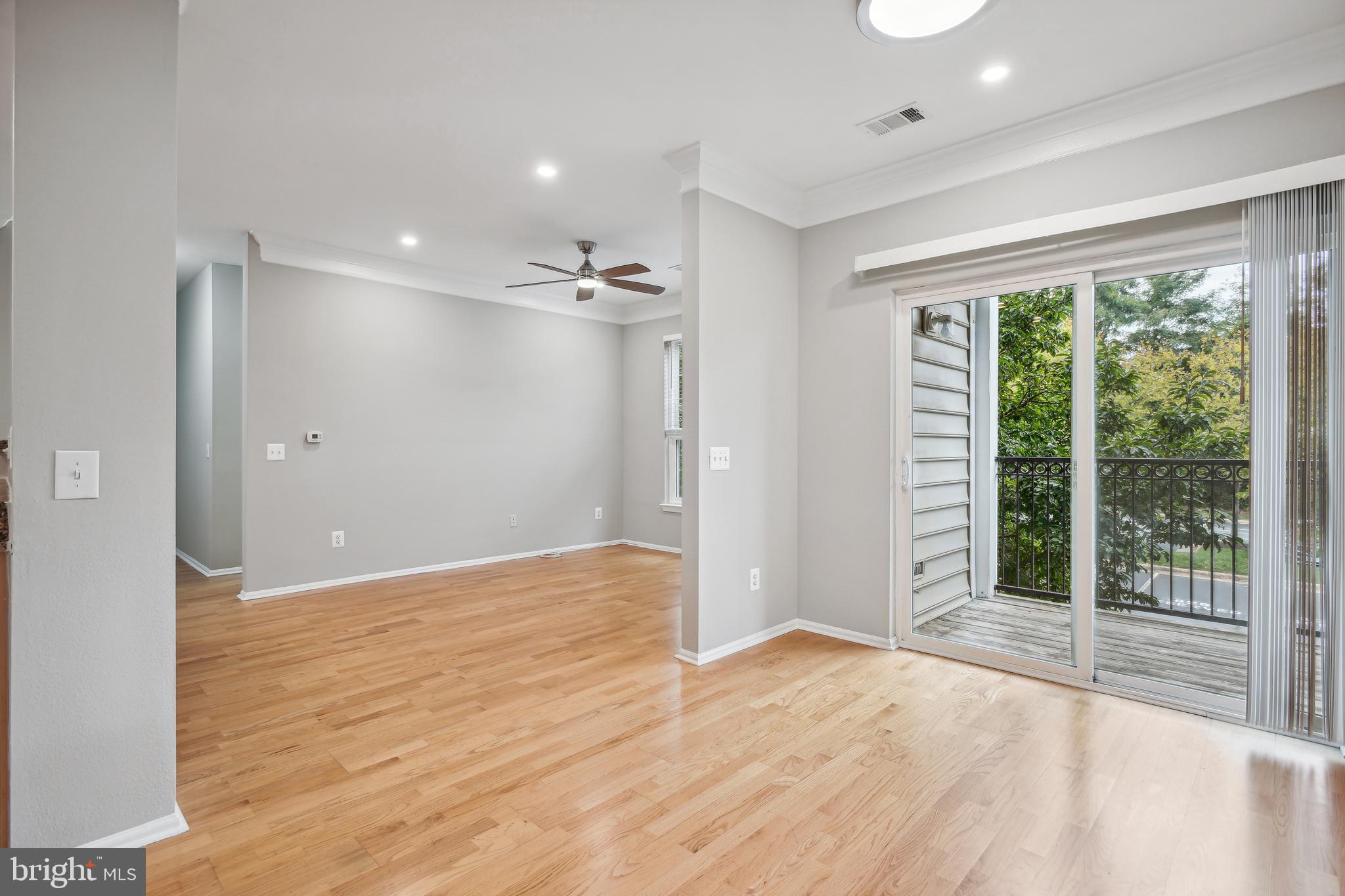 1530 Spring Gate #9209