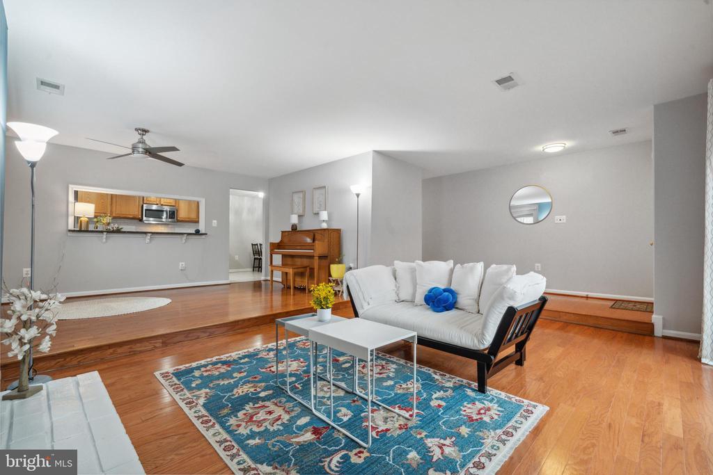 3829 Persimmon Cir