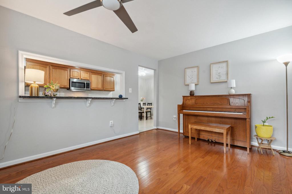 3829 Persimmon Cir