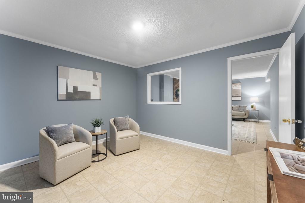 14710 Bentley Sq